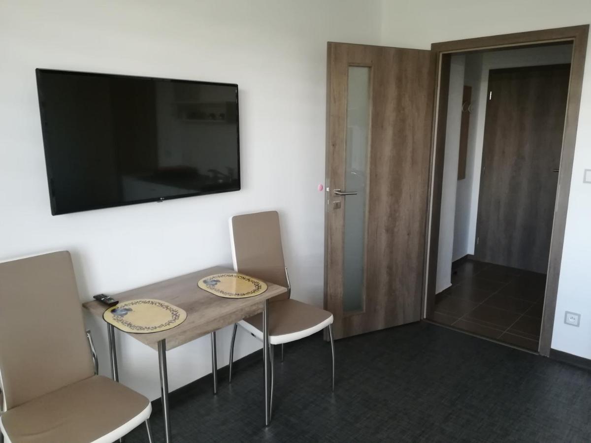 Penzion Šápara Velke Bilovice Exterior foto